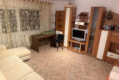 Apartament cu 3 camere decomandat în Exterior Vest - 3