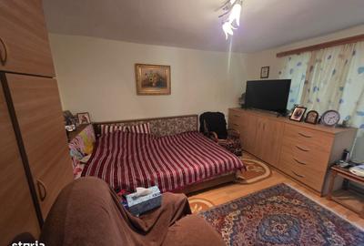 Casă cu 3 camere în Dealu - 1