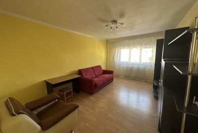 Apartament cu 2 camere decomandat în Ștrand