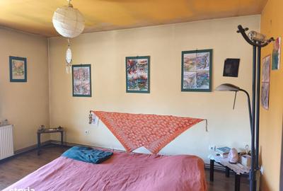 Casă cu 3 camere în Ernei