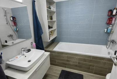 Apartament cu 2 camere decomandat în Complex Studențesc - 2