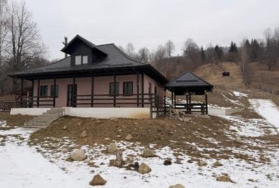 Casă individuală cu 5 camere cu Canalizare în Crăcăoani - 2