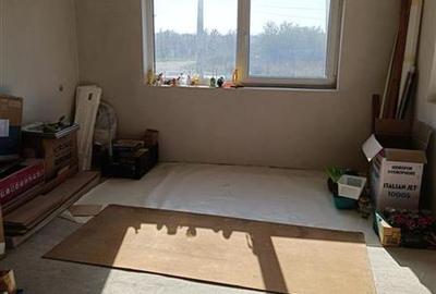 Casă cu 5 camere cu Teren 210 Mp în Dragomirești-Vale