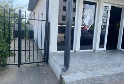 Spațiu comercial, de 96 mp, în Central - 8