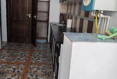 Apartament cu 4 camere decomandat în Central - 1