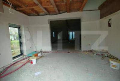 Spațiu comercial, de 620 mp, în Steaua - 1