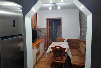Apartament cu 3 camere decomandat în Central - 8