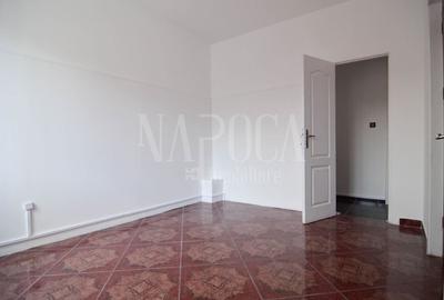 Casă individuală cu 11 camere cu Canalizare în Zorilor - 7