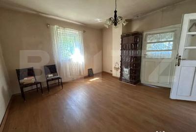 Casă cu 4 camere cu Teren 2534 Mp în Brănișca - 3