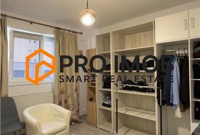 Apartament cu 3 camere semidecomandat, mobilat în Micro 3 - 5