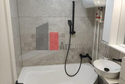 Apartament cu 2 camere semidecomandat, mobilat în Giurgiului