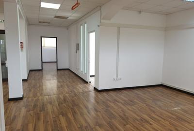 Birou, de 1,292.0999755859 mp, în B-dul București - 15