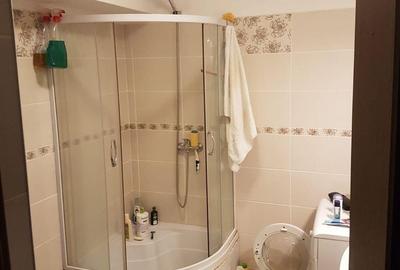 Apartament cu 3 camere în Tudor Vladimirescu