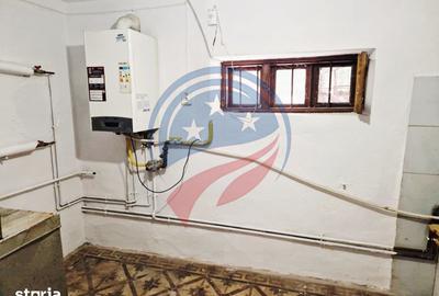 Casă cu 5 camere cu Teren 252 Mp în Central