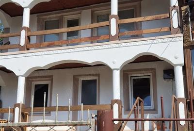 Casă cu 6 camere cu Teren 300 Mp în Văliug - 4