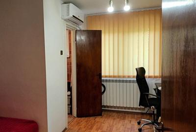 Garsonieră semidecomandată în Titan