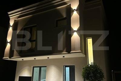 Casă cu 4 camere cu Teren 400 Mp în Central - 2