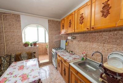 Apartament cu 3 camere decomandat, mobilat în Sălăjan - 1