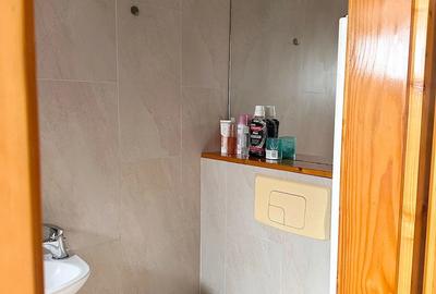 Garsonieră decomandată în Iris