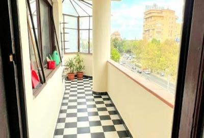 Apartament cu 3 camere decomandat în Romană - 2
