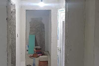 Casă cu 4 camere în Gara Bobocu