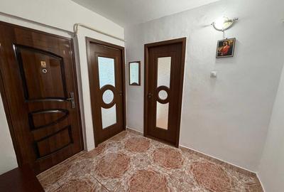 Apartament cu 2 camere decomandat în Radu Negru - 3