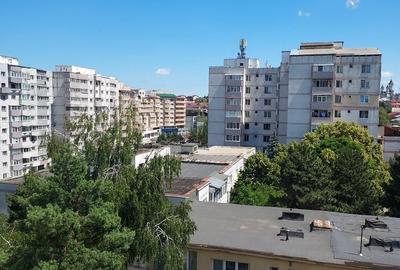 Apartament cu 2 camere decomandat în George Enescu