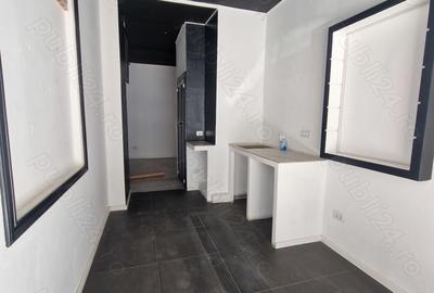 Spațiu comercial, de 36 mp, în Central - 3