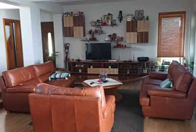 Casă cu 3 camere în Mărginenii de Sus - 5