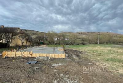 Casă individuală cu 4 camere semidecomandat cu Canalizare în Corpadea - 2