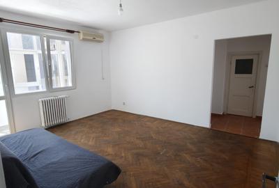 Apartament cu 3 camere în Kogălniceanu