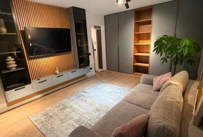 Apartament cu 3 camere în Tineretului