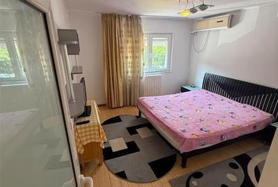 Apartament cu 3 camere decomandat, mobilat în Frumoasa