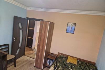 Apartament cu 3 camere decomandat, mobilat în Gară