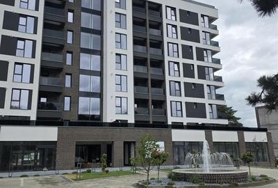 Apartament cu 3 camere semidecomandat în Sud