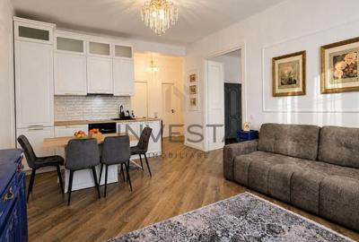 Apartament cu 3 camere semidecomandat, mobilat în Central