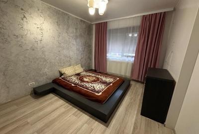 Apartament cu 2 camere decomandat în Roșu