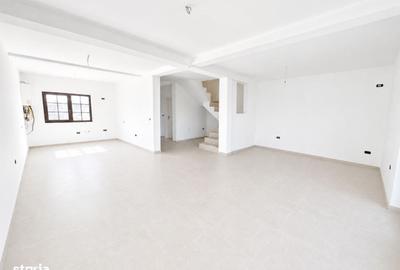Casă cu 4 camere în Moșnița Nouă