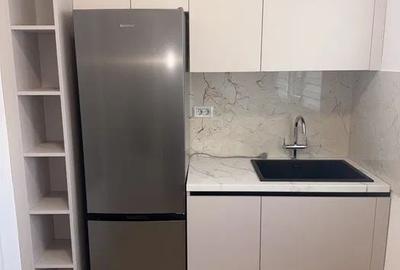 Apartament cu 2 camere decomandat în Roșu