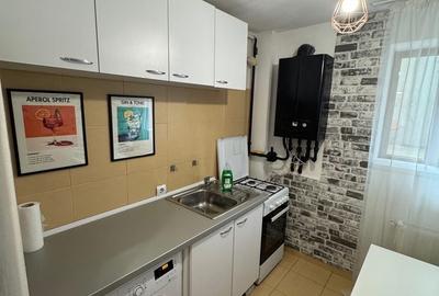 Apartament cu 2 camere decomandat în Regie - 6