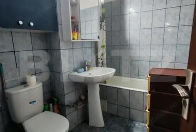 Apartament cu 4 camere decomandat în Central - 9