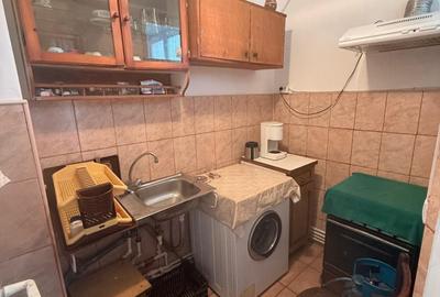 Garsonieră decomandată în Central