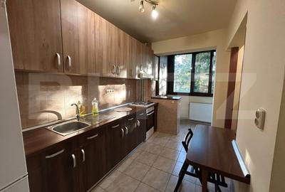 Apartament cu 3 camere semidecomandat, mobilat în Gheorgheni
