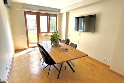 Apartament cu 3 camere în Calea Victoriei