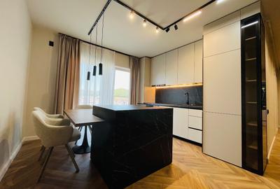 Apartament cu 3 camere semidecomandat în Florești