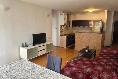 Apartament cu 4 camere semidecomandat în Titan