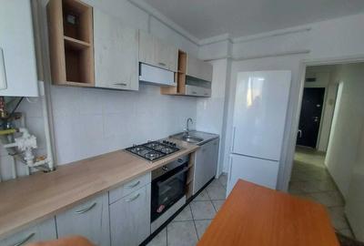 Apartament cu 2 camere decomandat în Circumvalațiunii