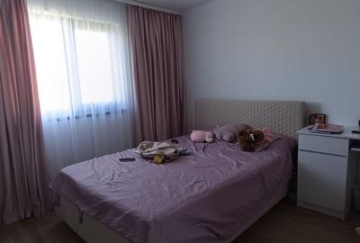 Casă cu 4 camere în Șimnicu de Sus