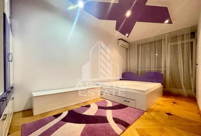 Apartament cu 3 camere decomandat, mobilat în UTA - 13