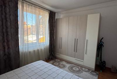 Apartament cu 2 camere, mobilat în Gruia